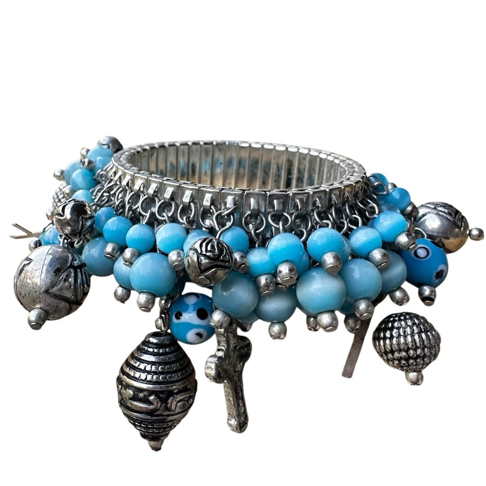 VTG Cha Cha Bracelet 7.75‎ Inch Expandable Silver Tone Blue Bead Cross Charms
